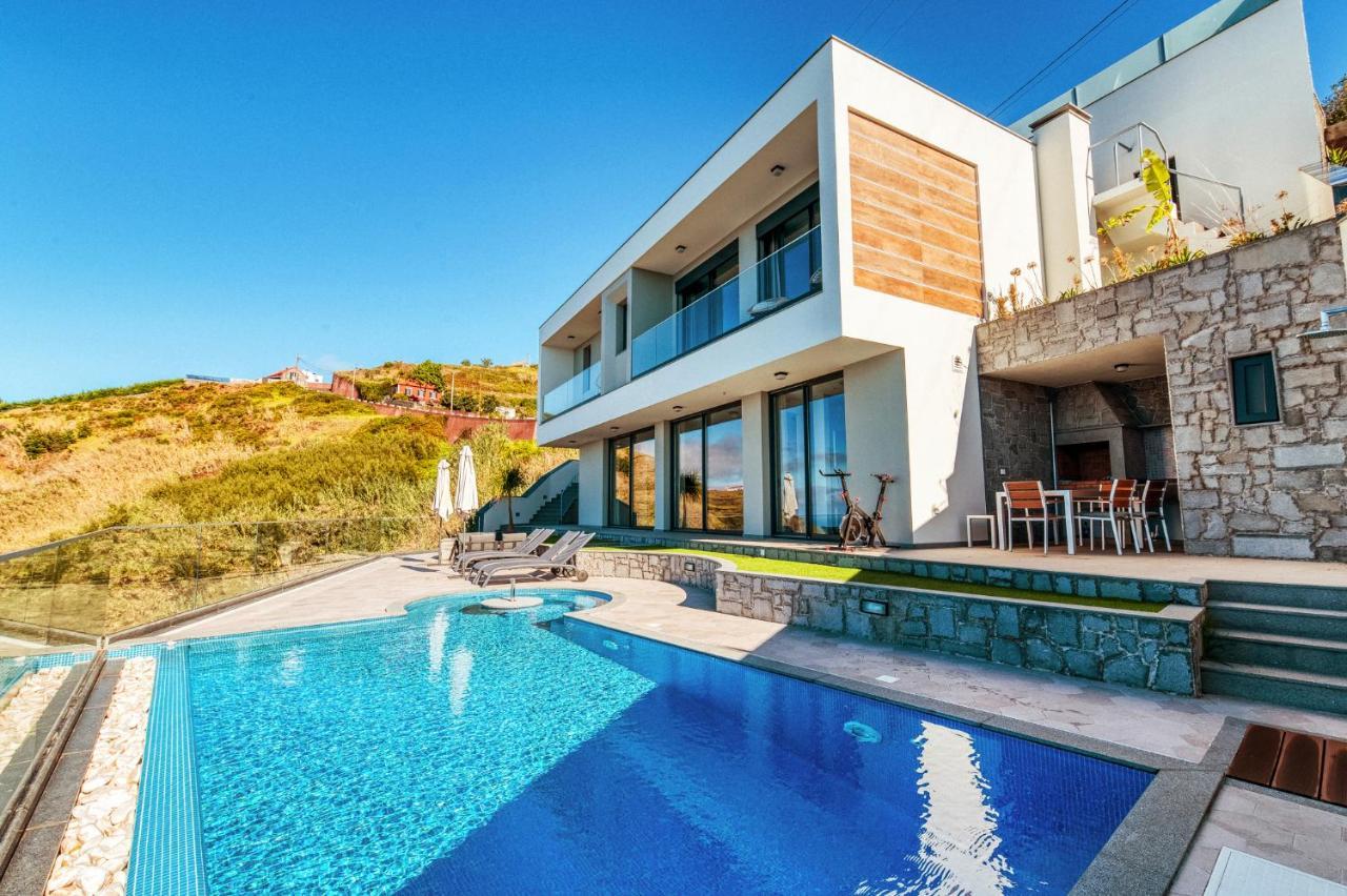 The Cliffhouse By Lovelystay Faja da Ovelha Exterior photo